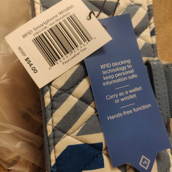 Vera Bradley NEW Women RFID Smartphone Wristlet Blue Geo Medallions One Size - Picture 5 of 5